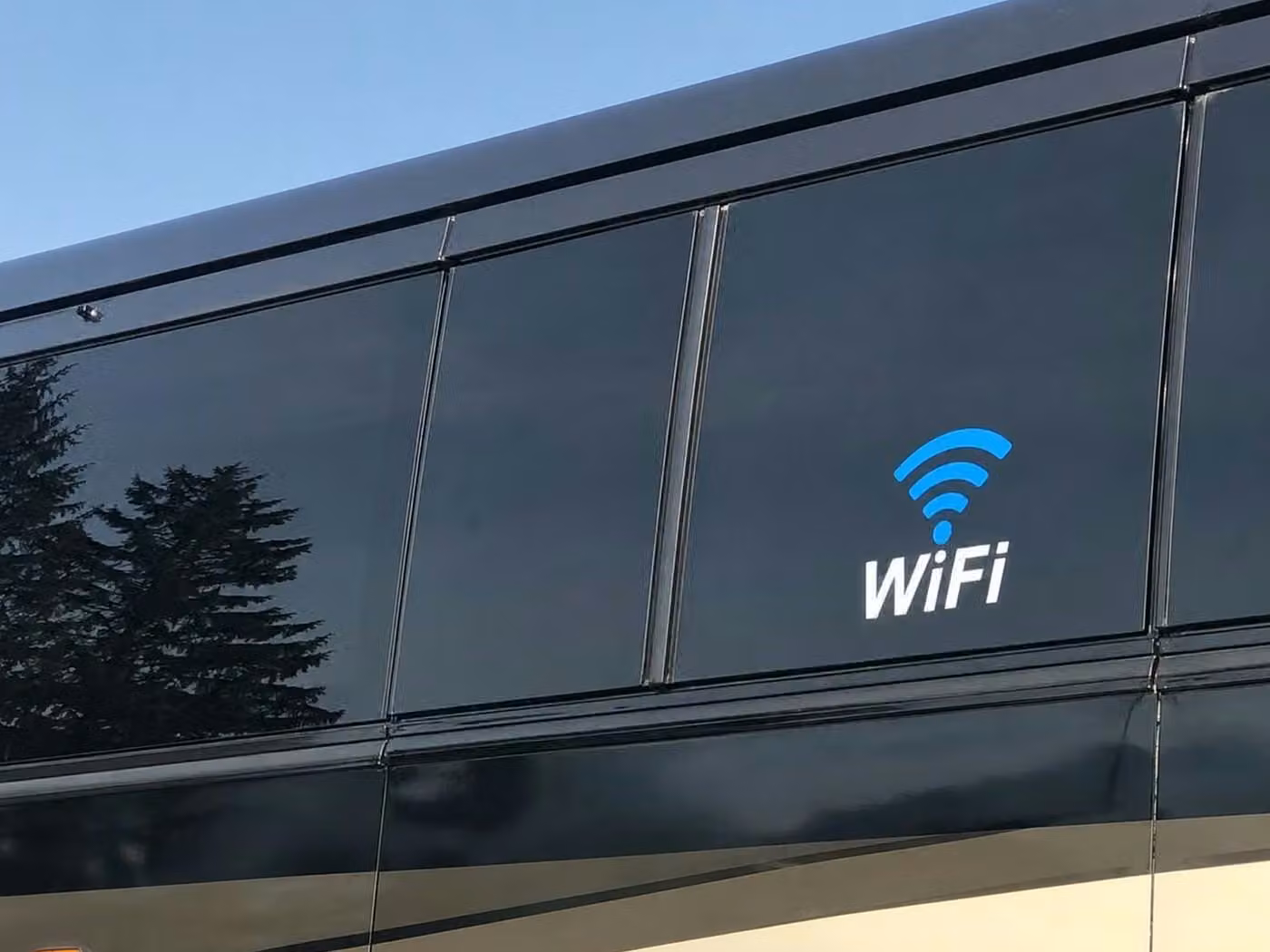 hobart 20 passenger minibus wifi