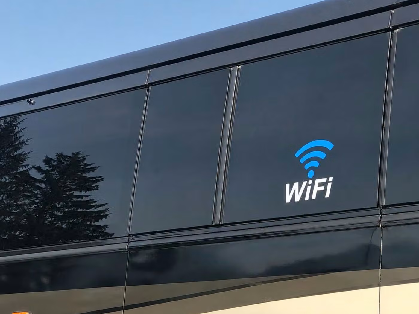 hobart 25 passenger minibus wifi